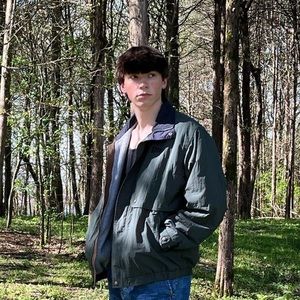 Meet your Posher, Collin